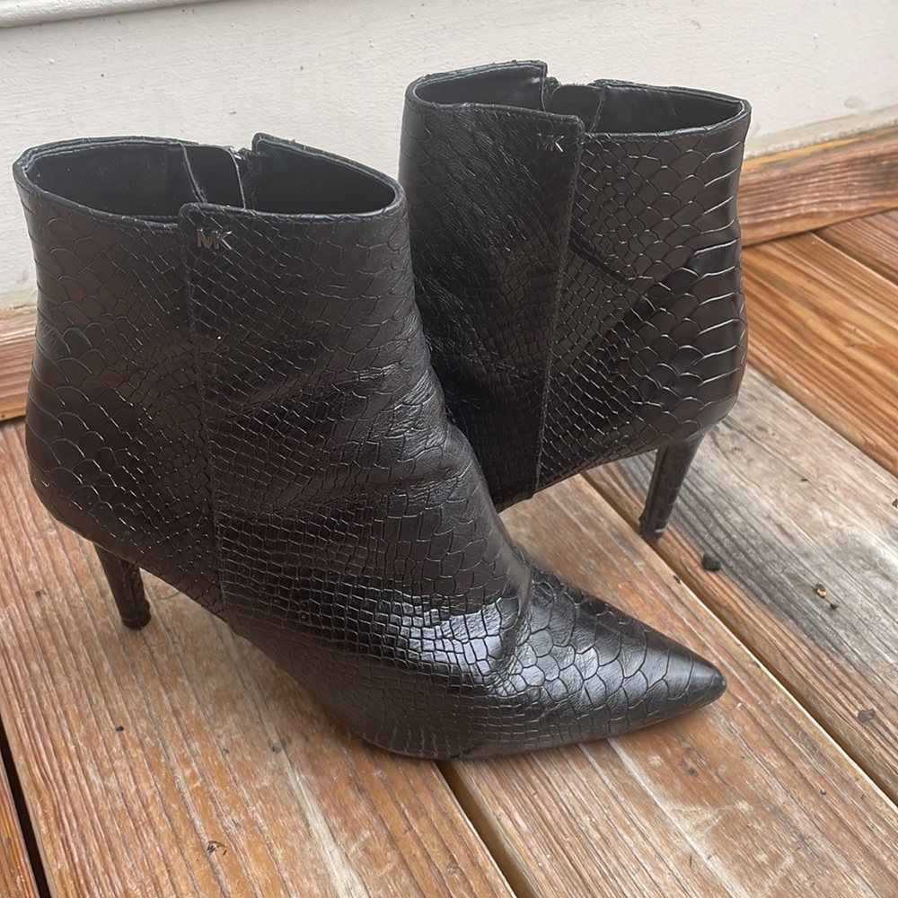 Michael Kors Snakeskin Ankle Boots Size 10M - Picture 1 of 15